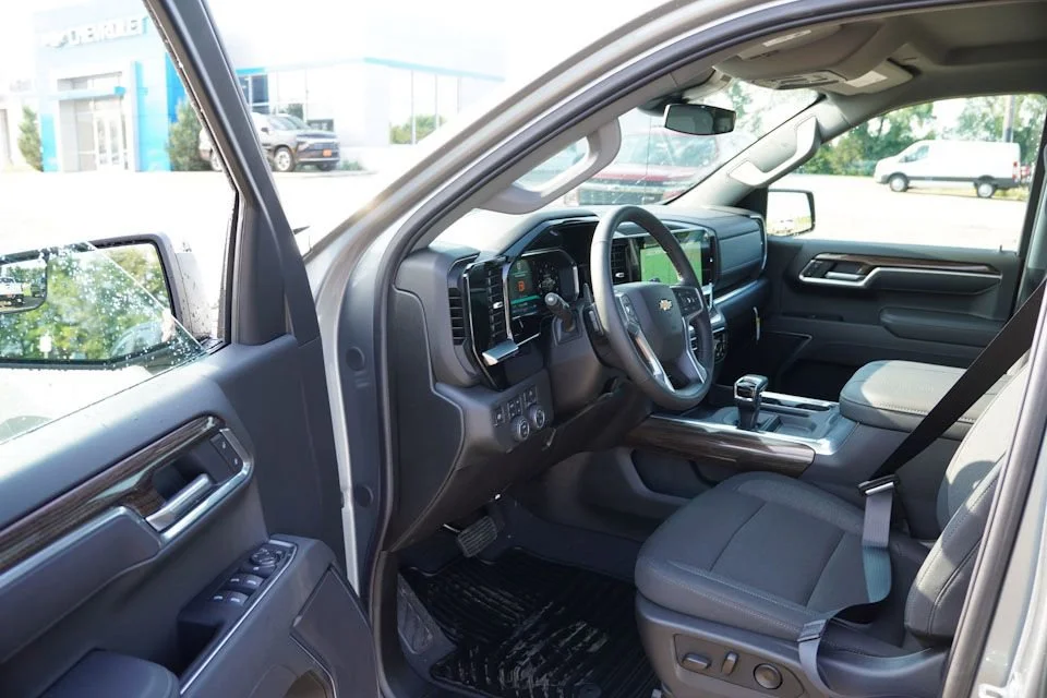 2026 Chevrolet Silverado 1500 LT - Photo 10