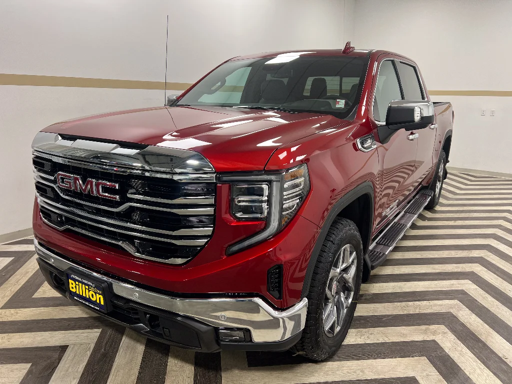 2026 GMC Sierra 4WD Crew Cab Short Box SLT's photo