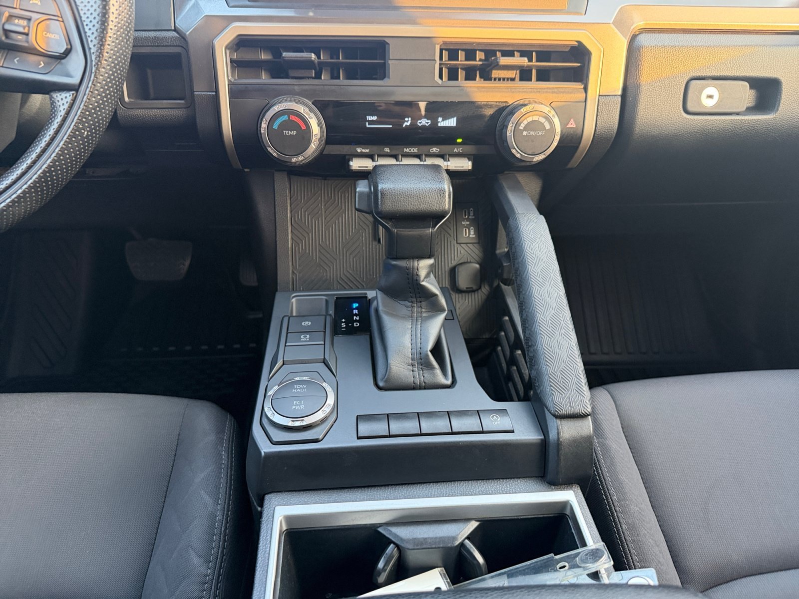 Used 2024 Ice Toyota SR5 image 12