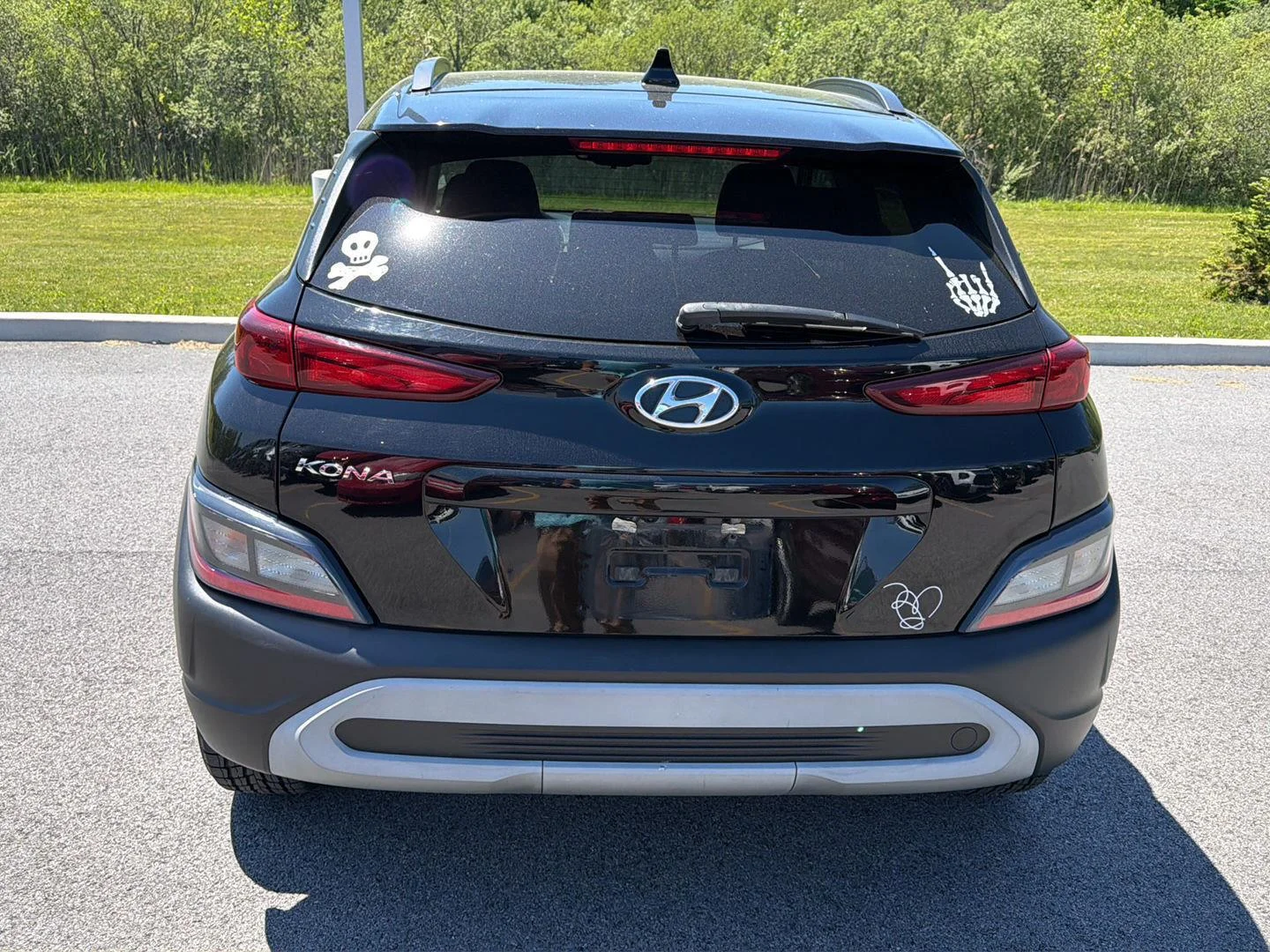 Used 2022 Ultra Black Hyundai SEL image 5