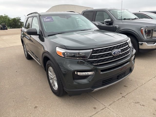 2024 Ford Explorer XLT 4WD's photo