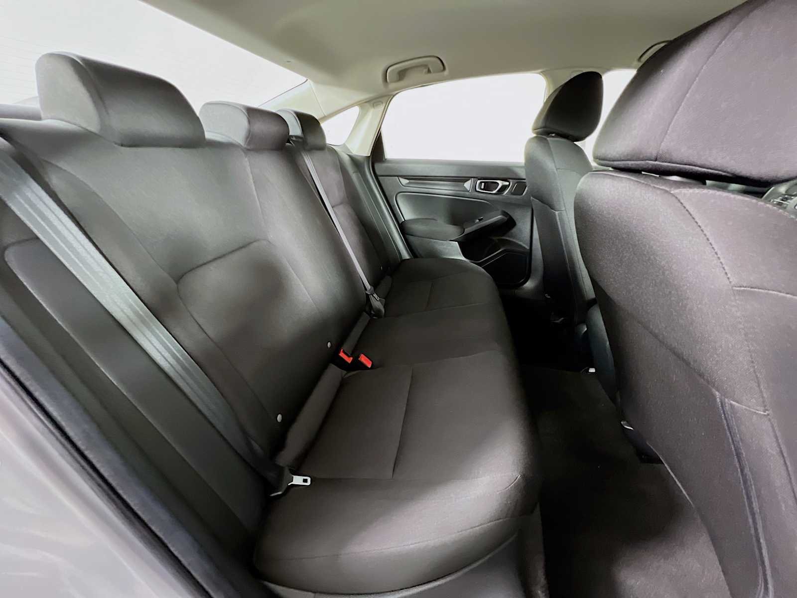 Used 2024 Lunar Silver Metallic Honda LX image 25