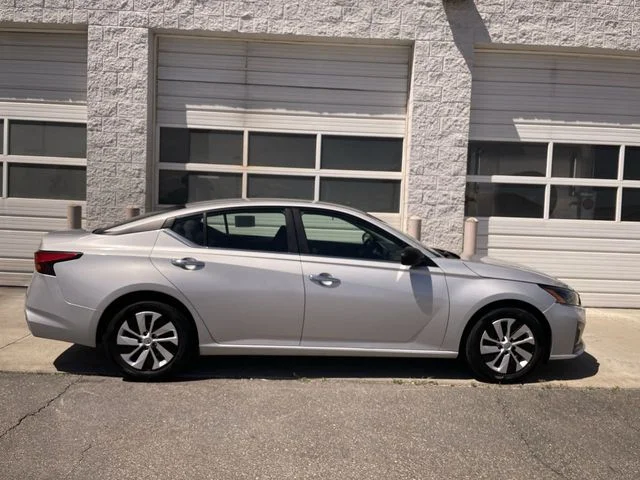 2024 Nissan Altima 2.5 S's photo