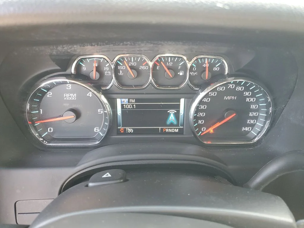 Used 2015 Black Chevrolet LT image 9