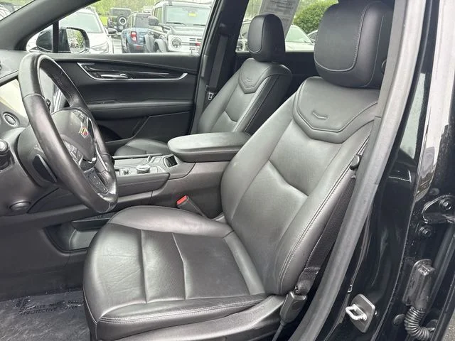 Used 2022 Stellar Black Metallic Cadillac Premium Luxury image 15