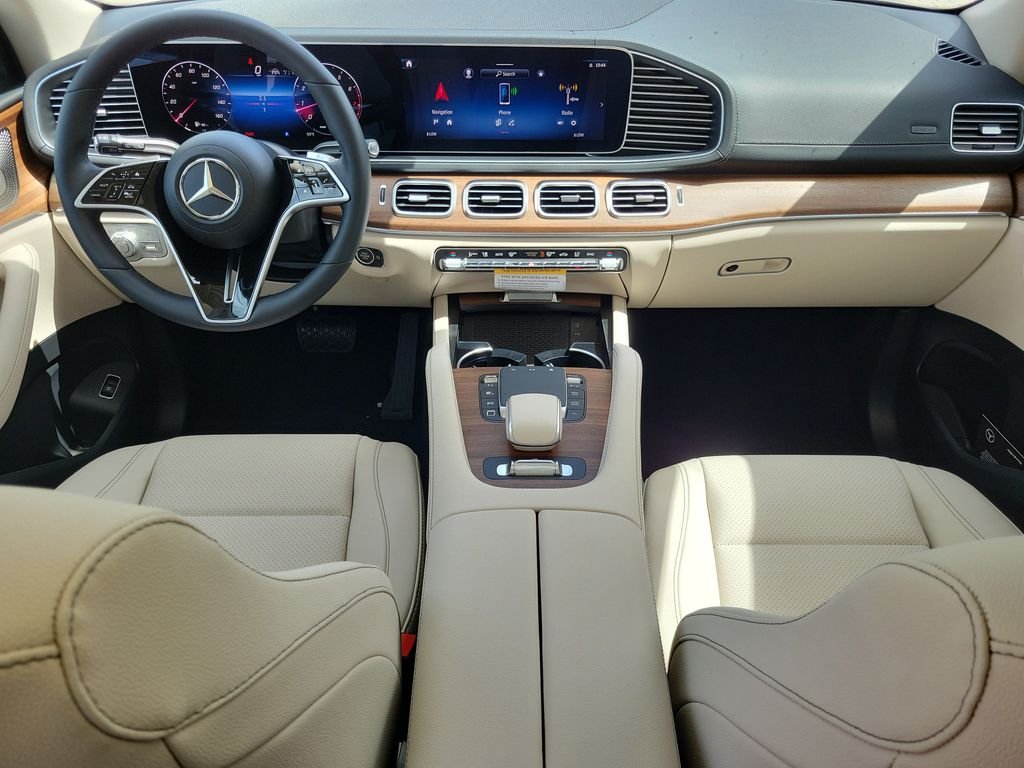 New 2026 Polar White Mercedes-Benz GLS 450 image 13