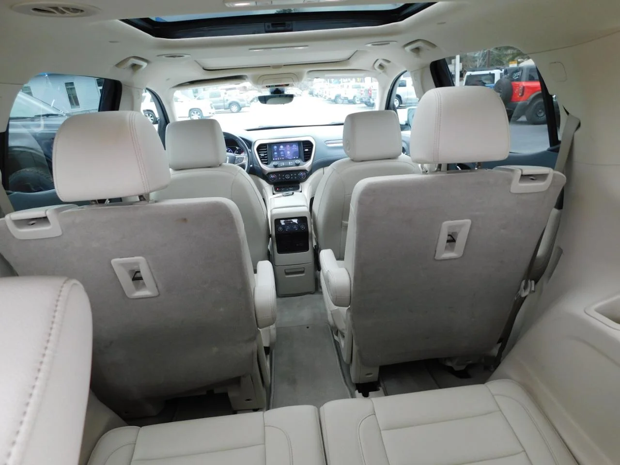 Used 2022 White GMC FWD 4DR DENALI image 26