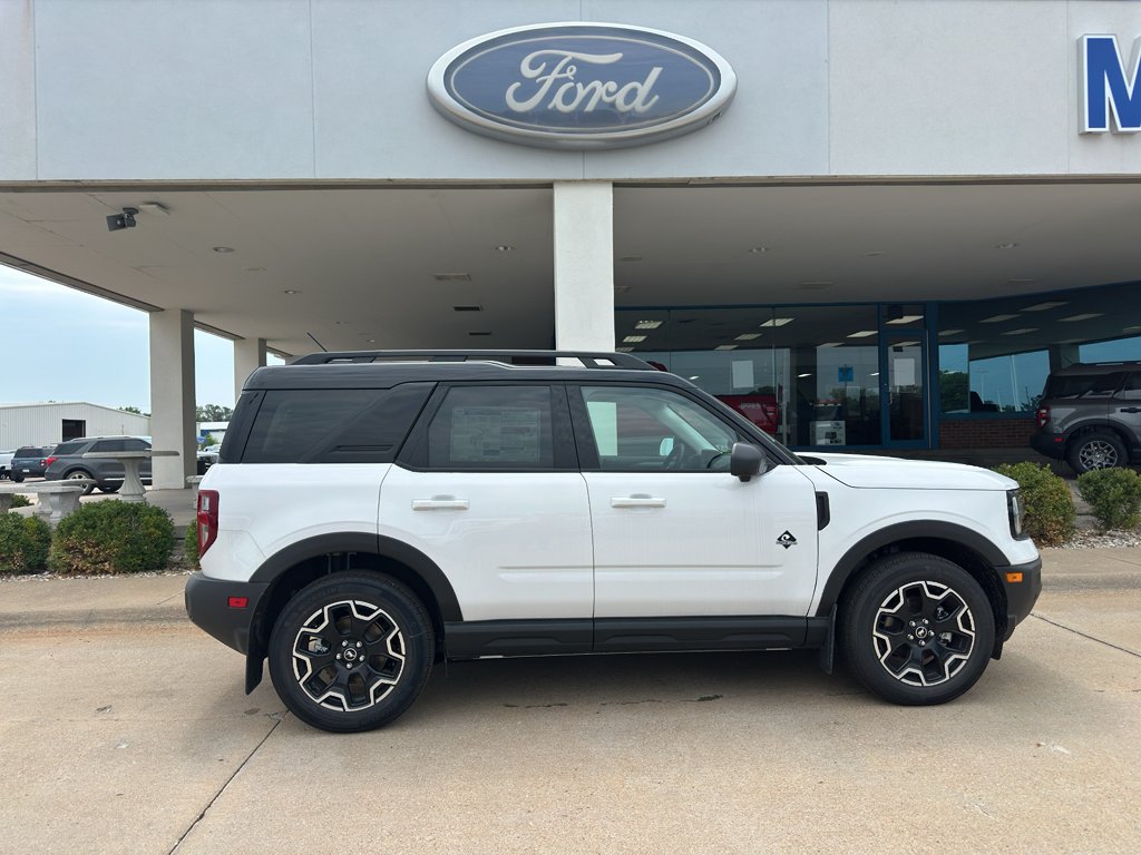 New 2025 Oxford White Ford Outer Banks image 8