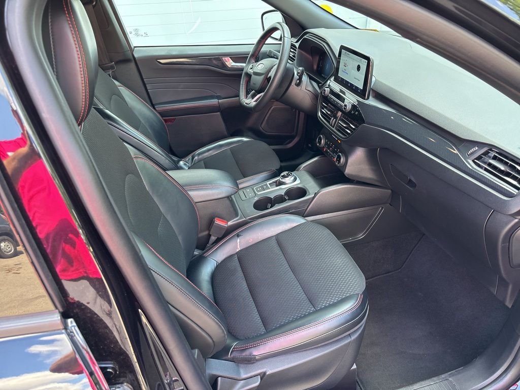 Certified Used 2025 Black Ford ST-Line Select image 38