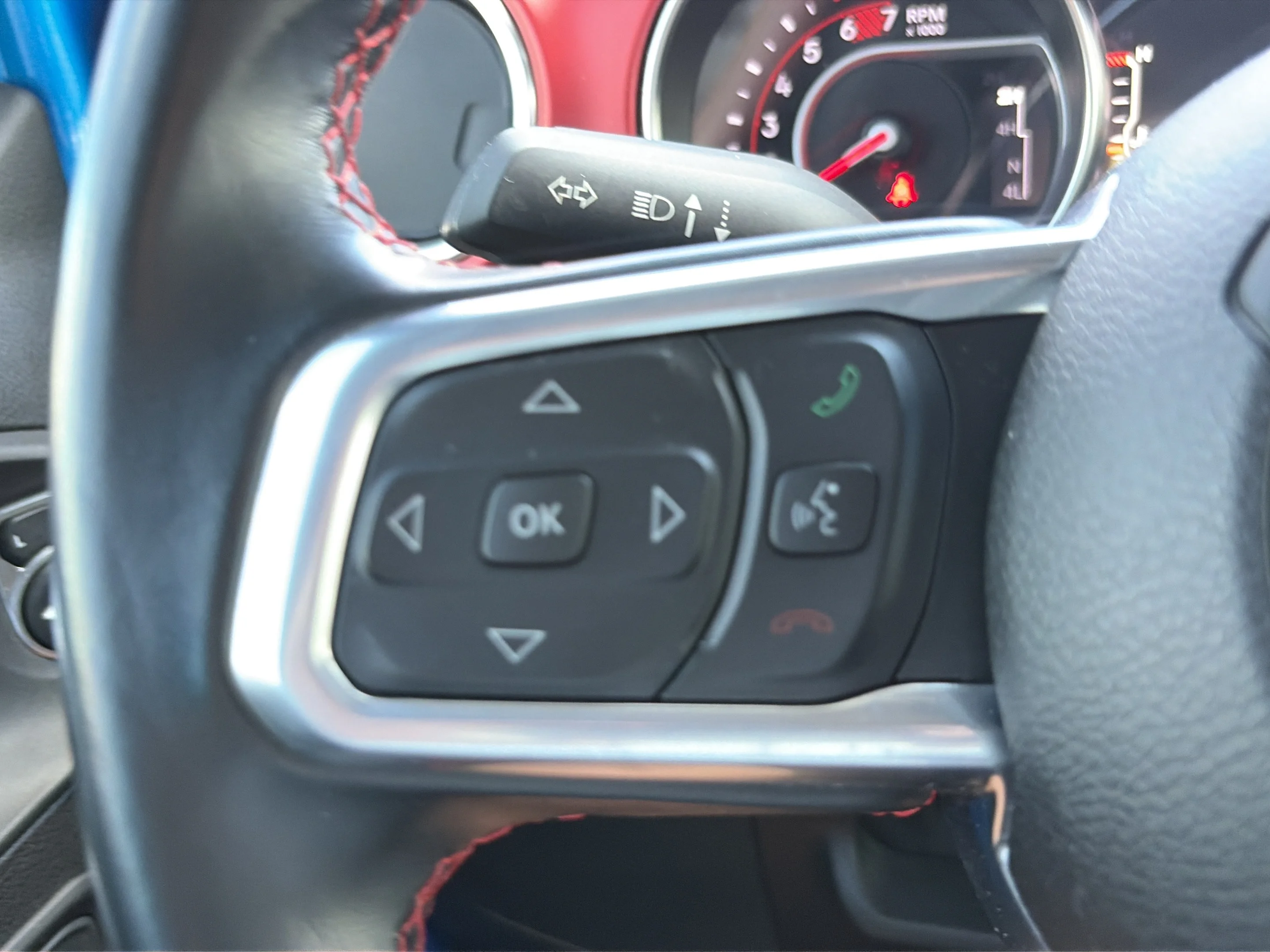Used 2022 Hydro Blue Pearlcoat Jeep Unlimited Rubicon image 23