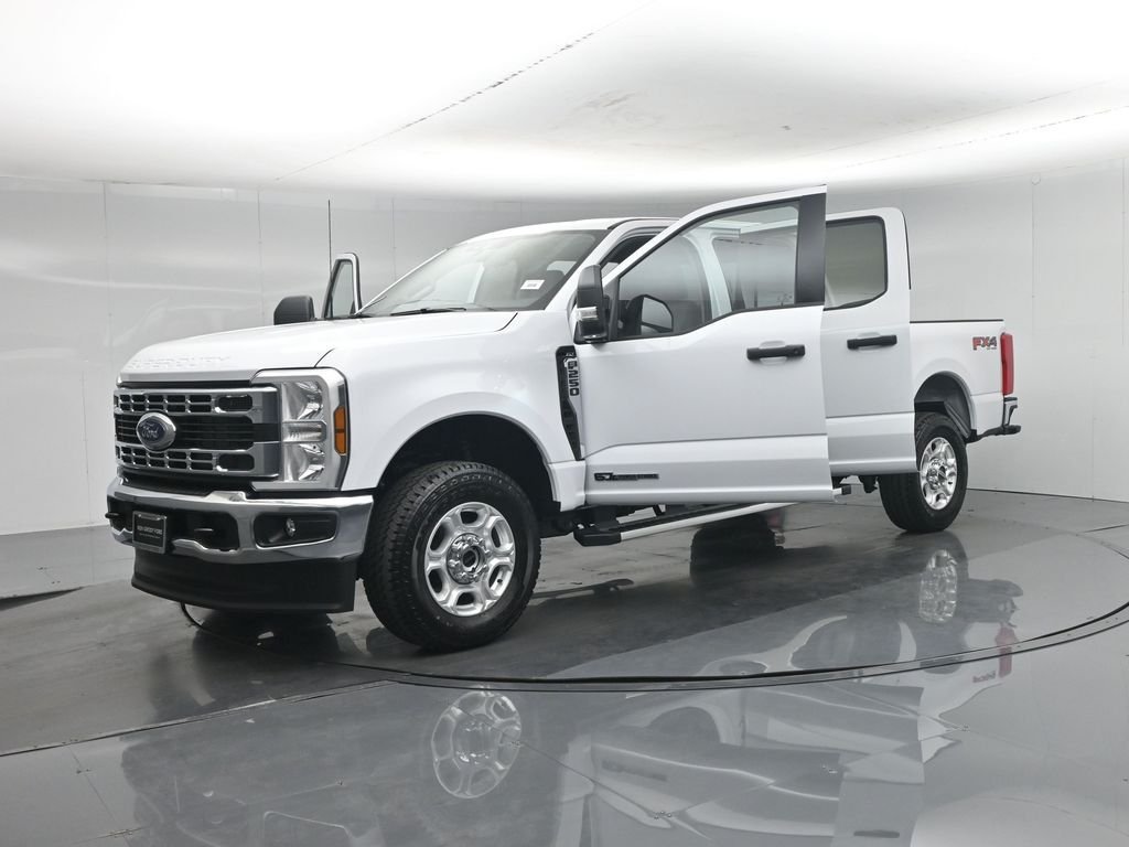 New 2026 Oxford White Ford XLT image 29