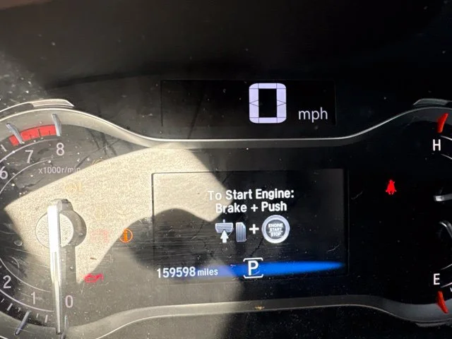 Used 2017  Honda LX image 9