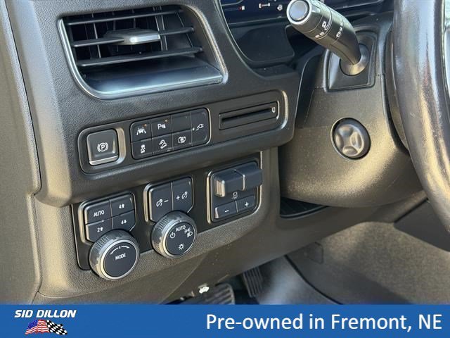 Used 2022 Black Chevrolet Z71 image 14