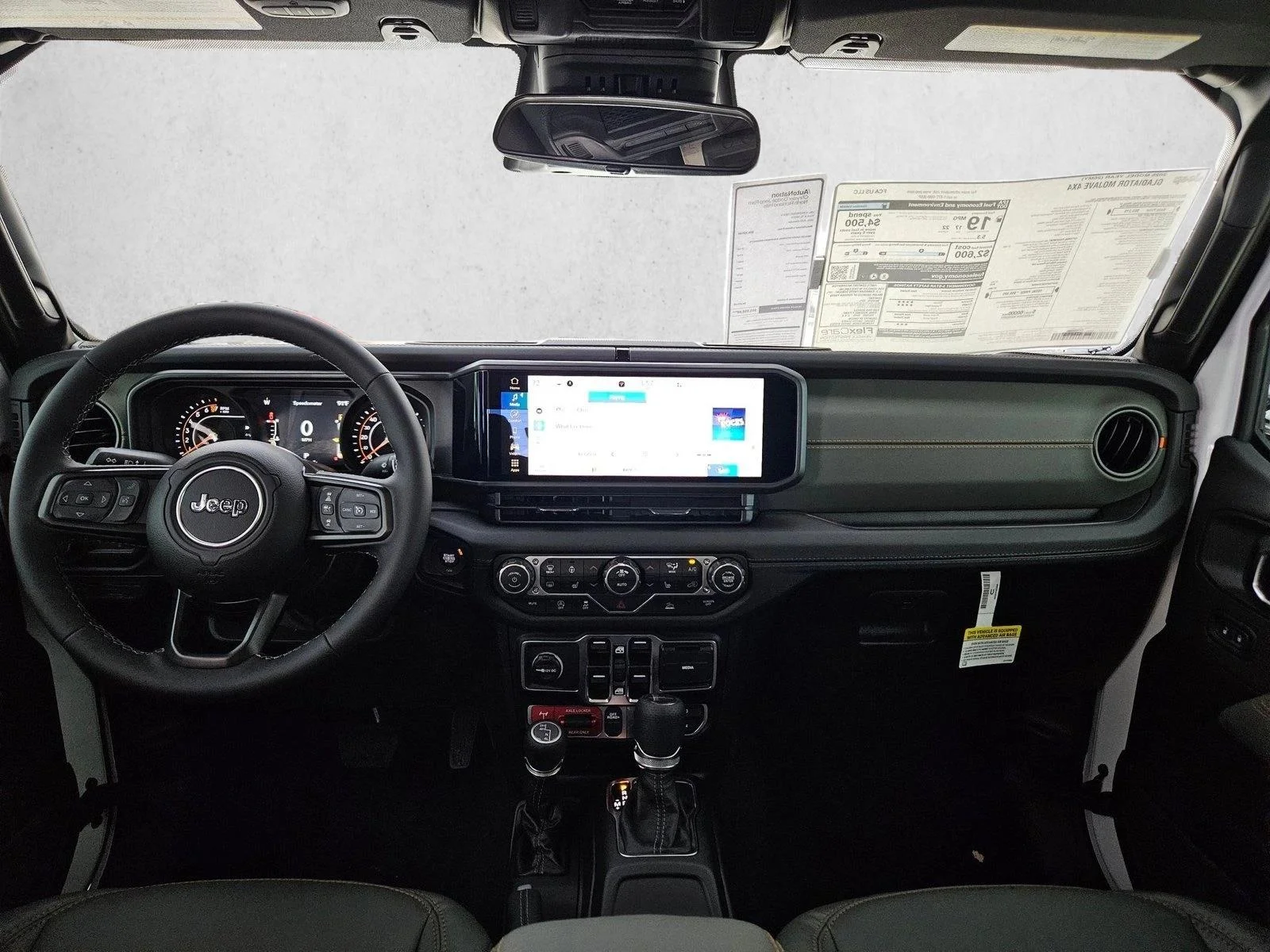 New 2026 Bright White Clear-Coat Exterior Paint Jeep Mojave image 13