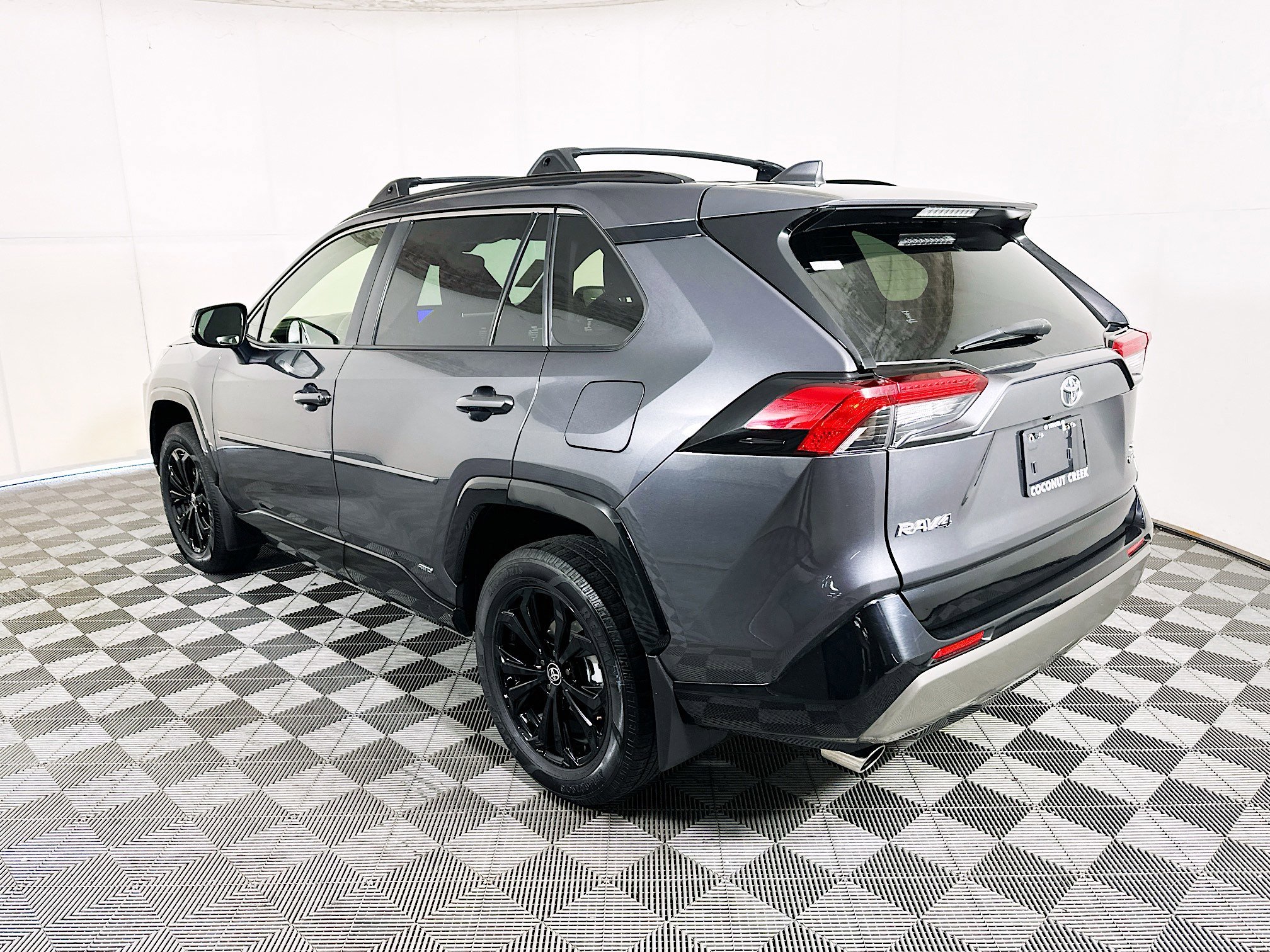 Used 2025 Magnetic Gray Metallic Toyota Hybrid SE image 5