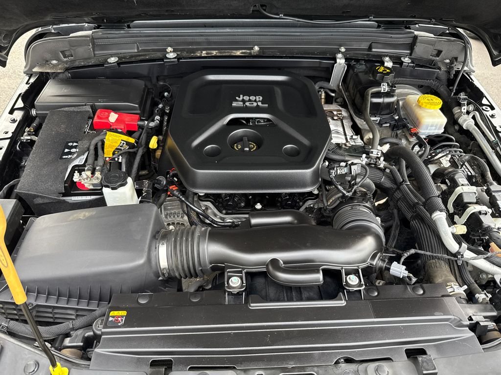 Used 2022 Black Jeep Unlimited Rubicon image 9