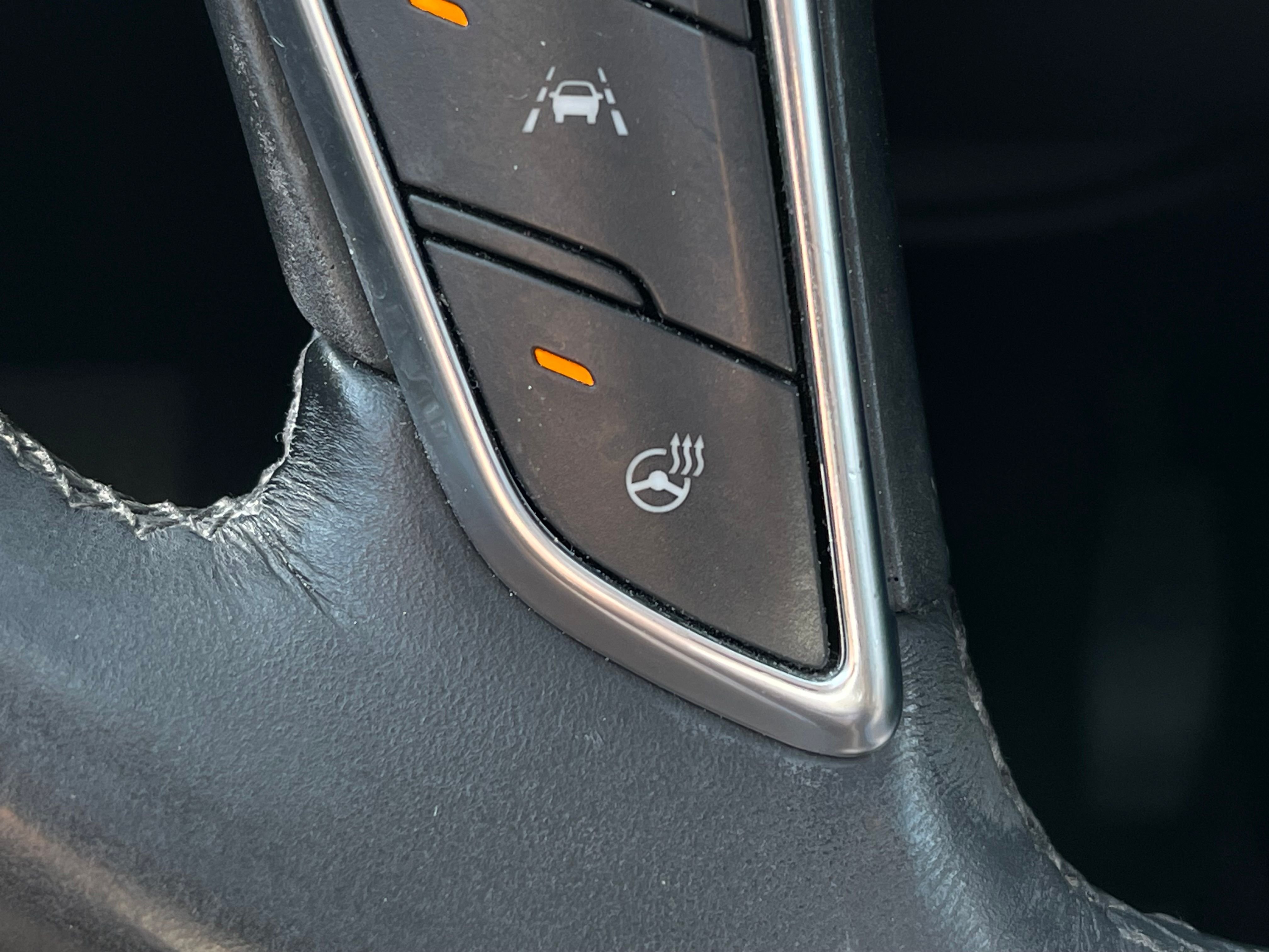 Used 2017 Stellar Black Metallic Cadillac Luxury image 12