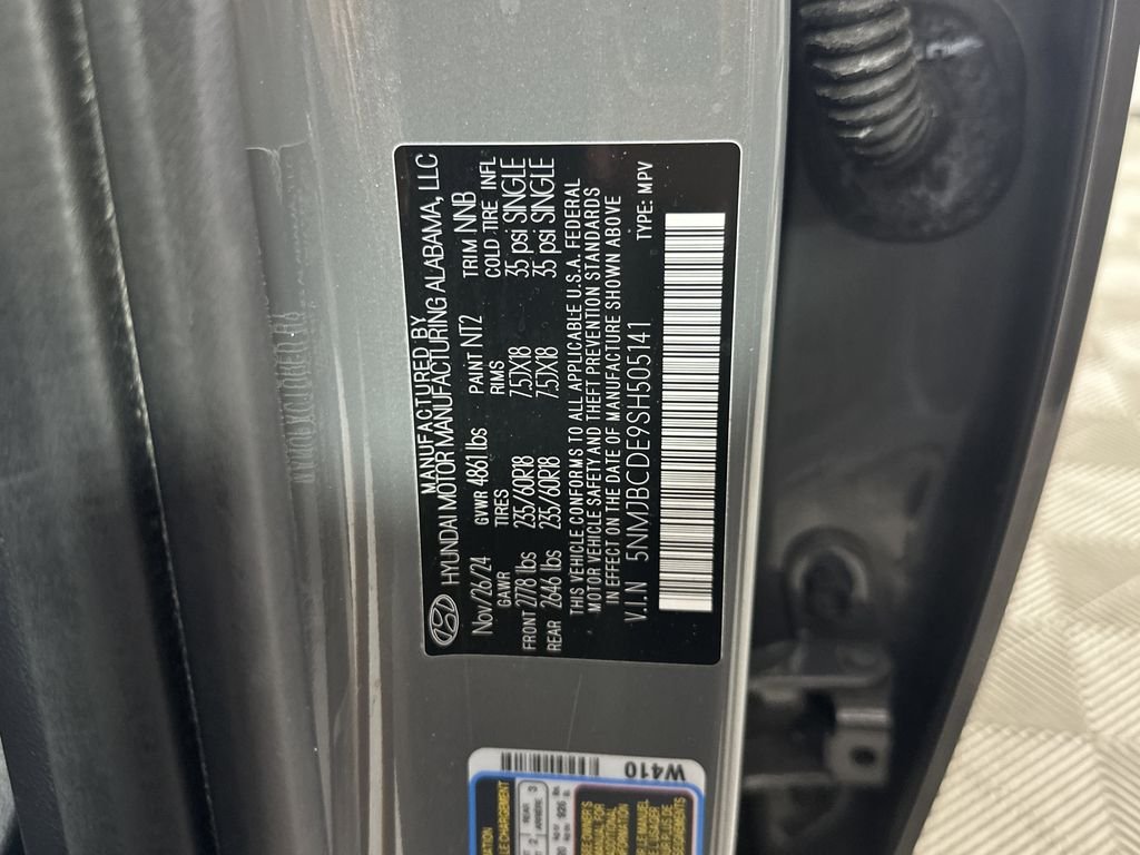 Used 2025 Hampton Gray Hyundai SEL image 29
