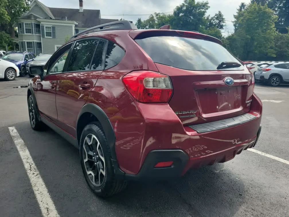 Used 2016 Venetian Red Pearl Subaru Premium image 5