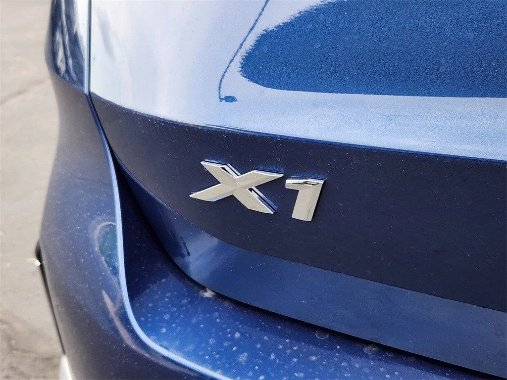 2025 BMW X1 28i - Photo 19