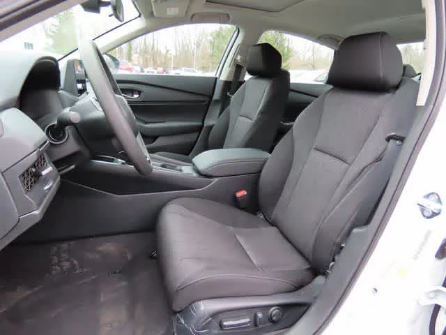 New 2026 Platinum White Pearl Honda SE image 11