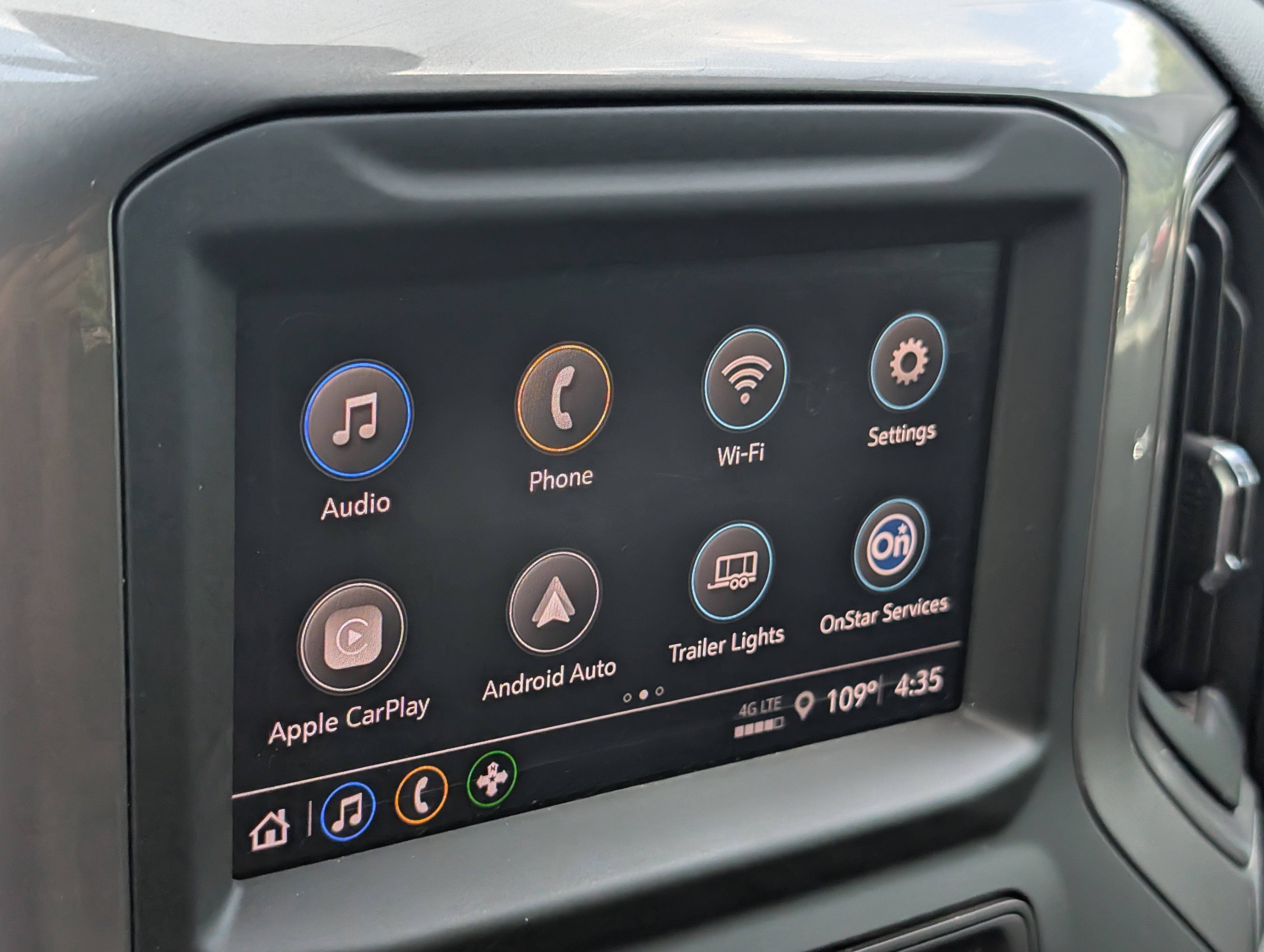 Used 2024 Summit White Chevrolet Custom image 18