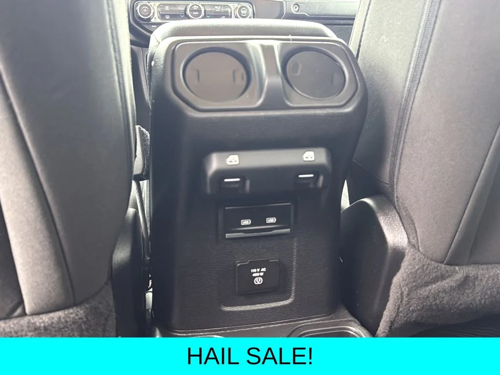 Used 2023 Silver Jeep Sport S image 17