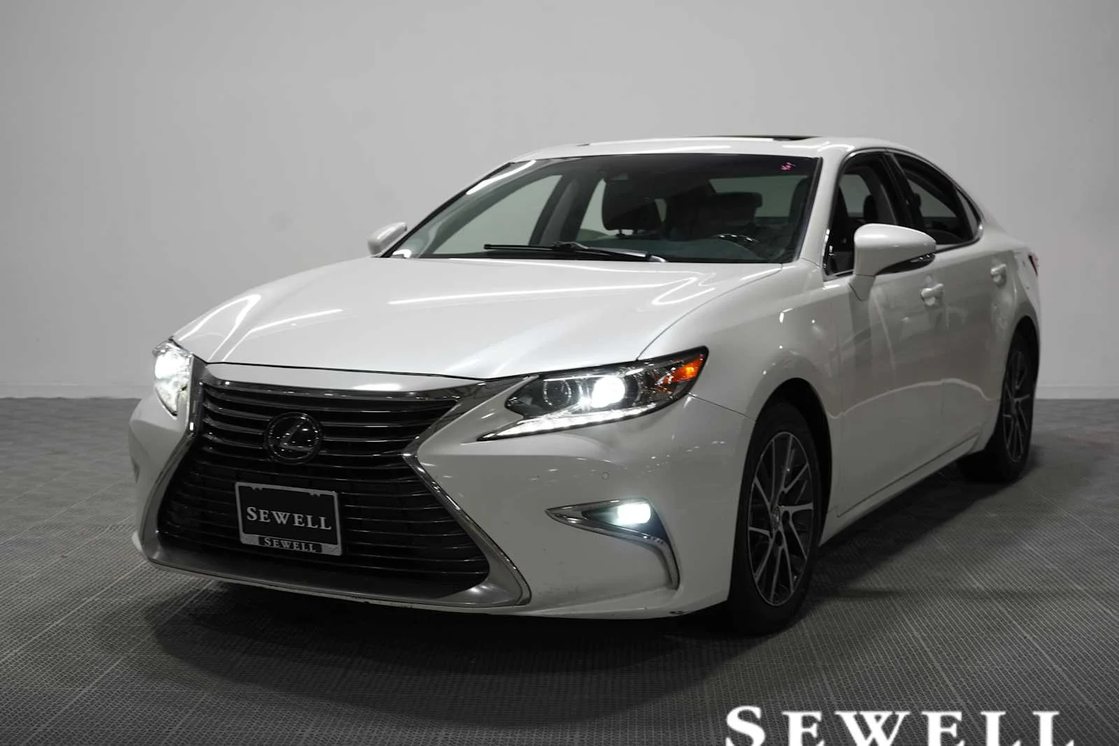2018 Lexus ES 350 ES 350's photo