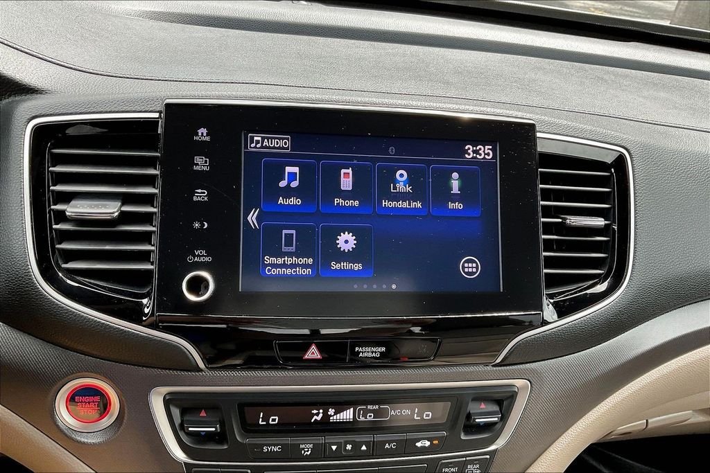 Used 2023 White Honda RTL image 19