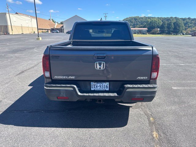 Used 2017 Gray Honda RTL-T image 6