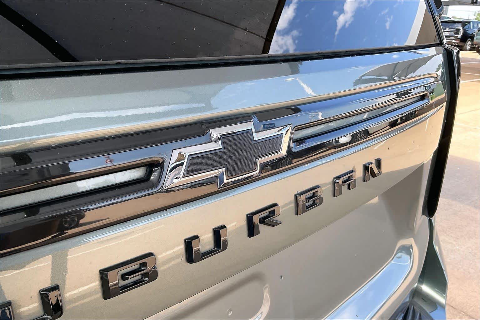 Used 2023 Silver Sage Metallic Chevrolet Premier image 29