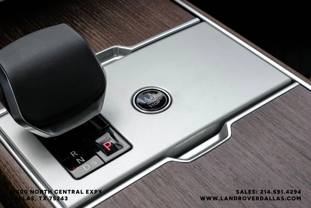 New 2026 Fuji White Land Rover SE image 22