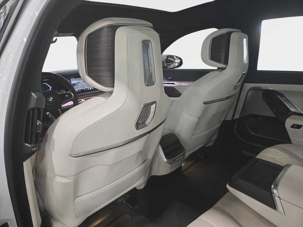 Certified Used 2023 Alpine White BMW 760i xDrive image 9