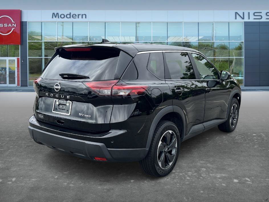 Used 2024 Super Black Nissan SV image 5