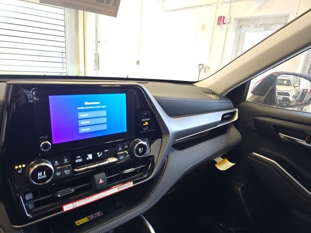 2026 Toyota Highlander XLE - Photo 11