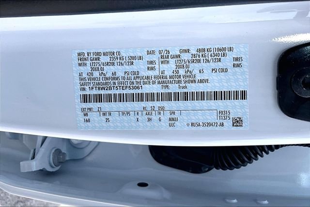 New 2026 Oxford White Ford XLT image 13