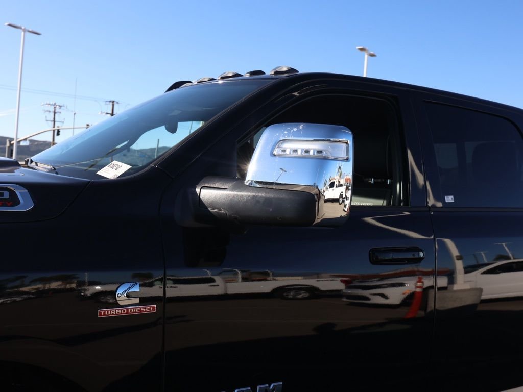 New 2026 Diamond Black Crystal Pearl-Coat Exterior Paint RAM Laramie image 11