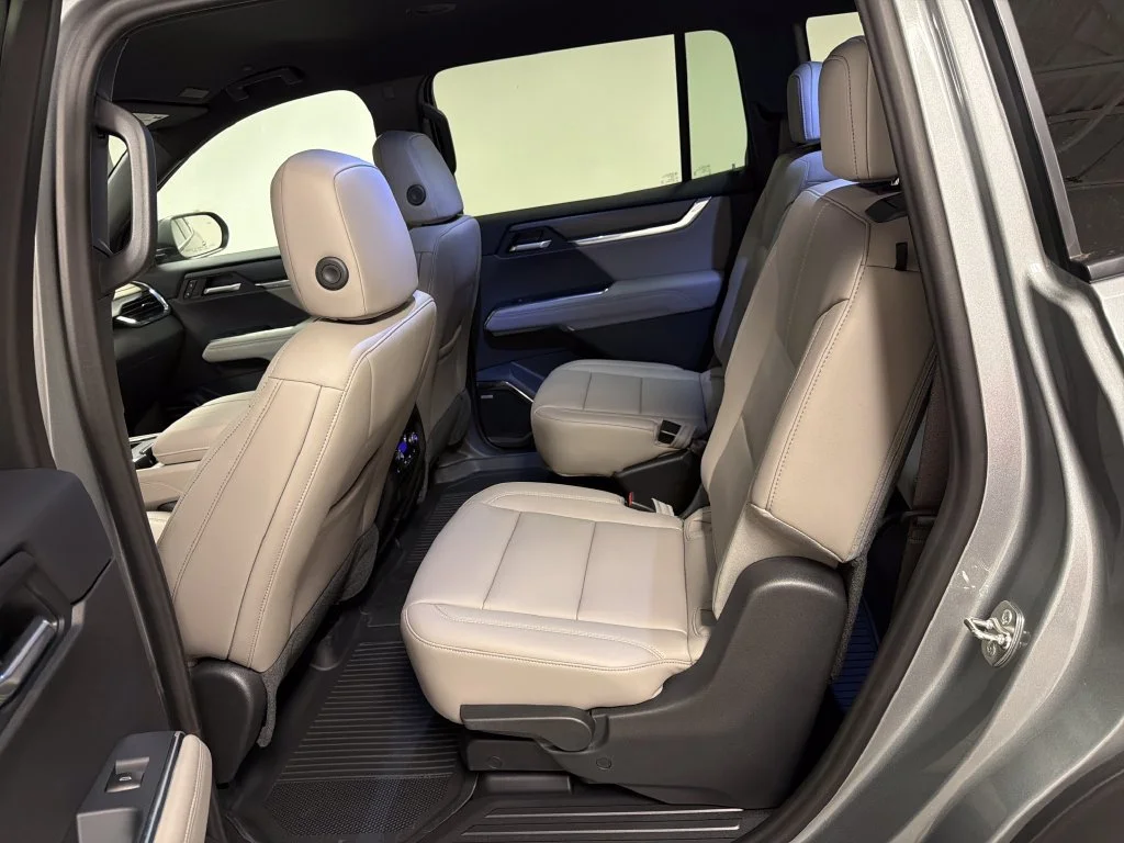 New 2027 Sterling Metallic GMC Elevation image 31