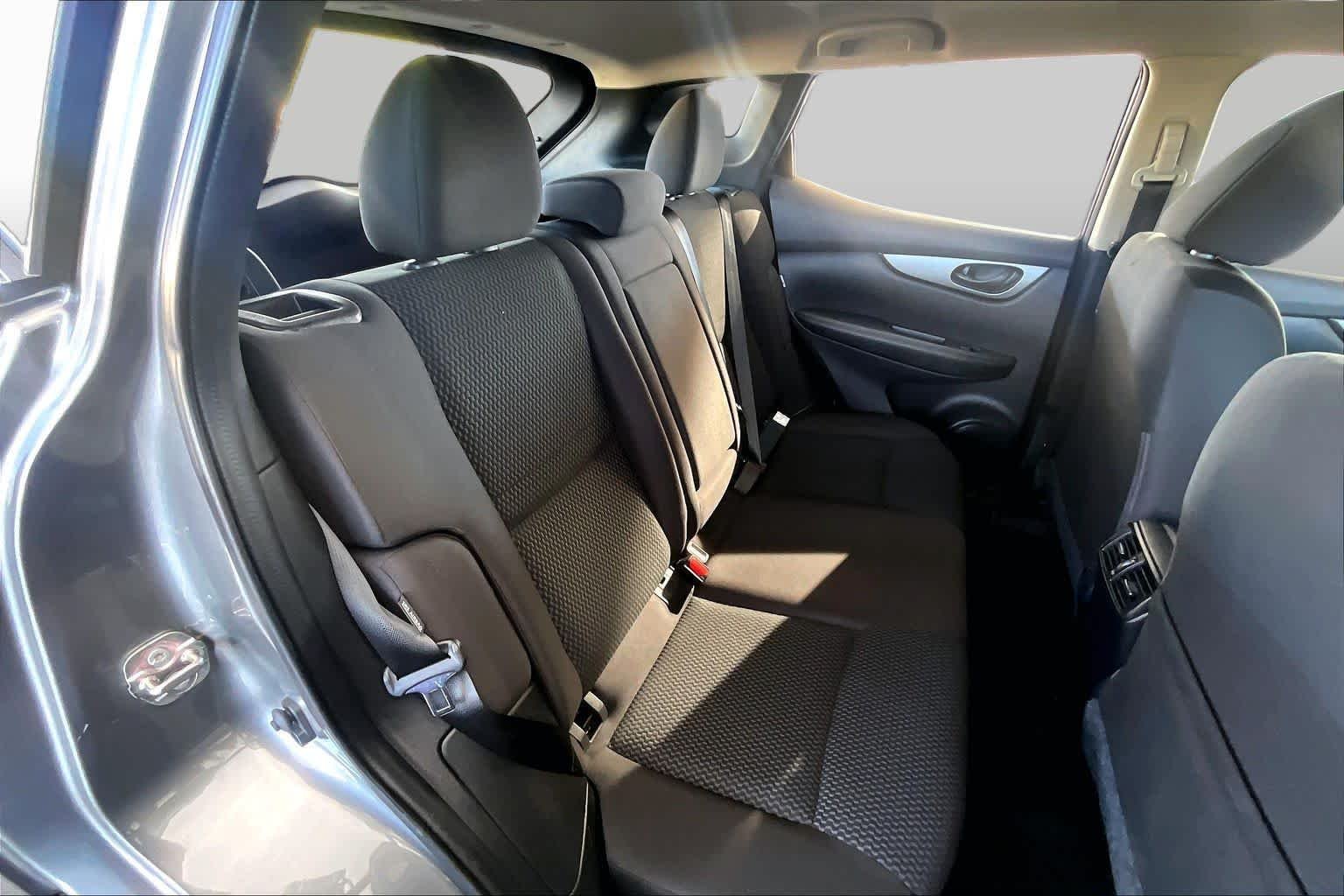 Certified Used 2022 Gun Metallic Nissan S image 20