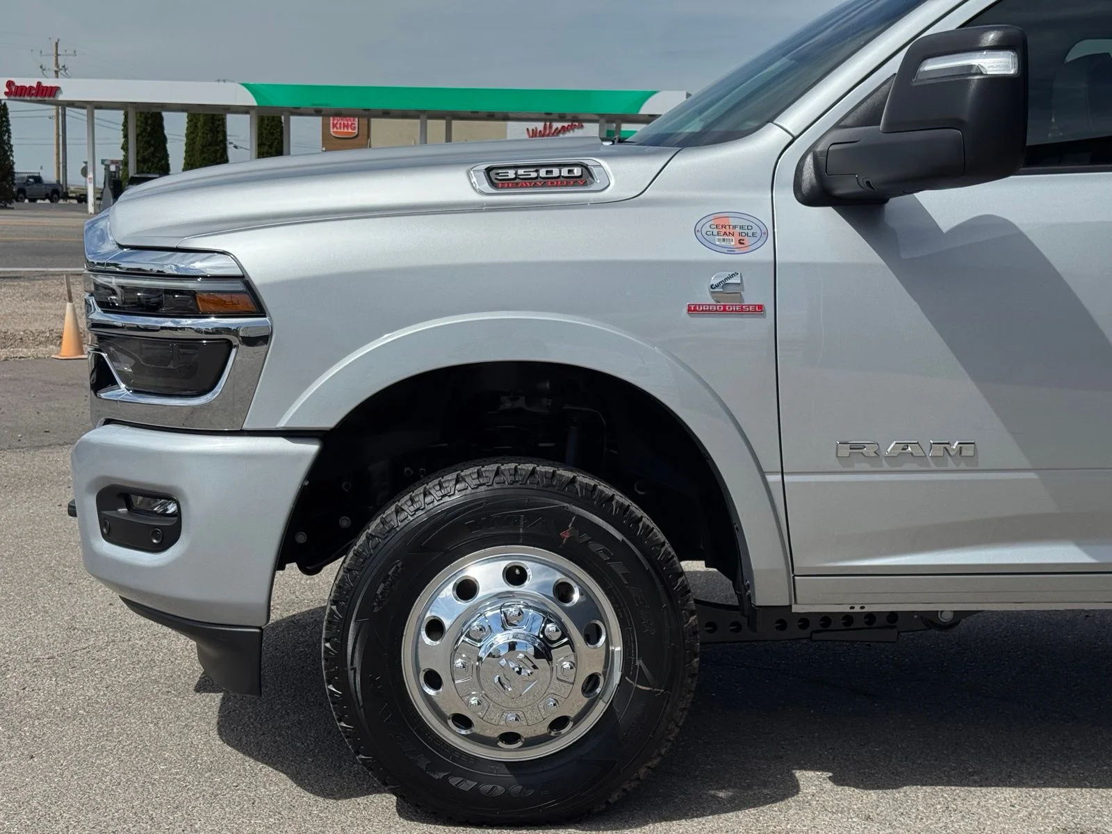 New 2026 Silver Zynith RAM Tradesman image 10