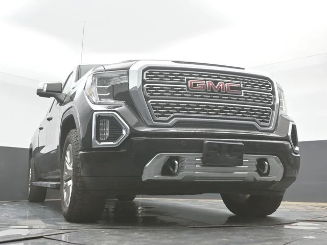 Used 2020 Black GMC Denali image 27