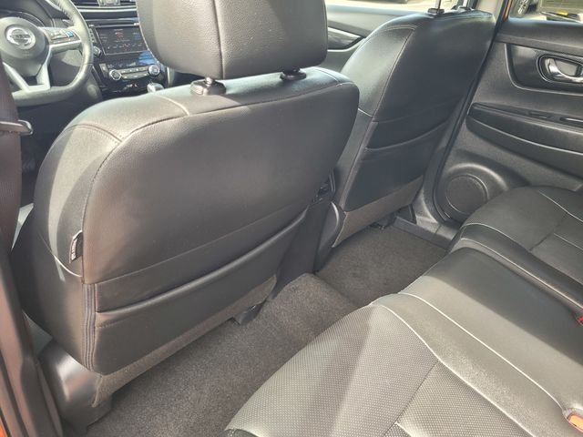 Used 2020 Orange Nissan SL image 14