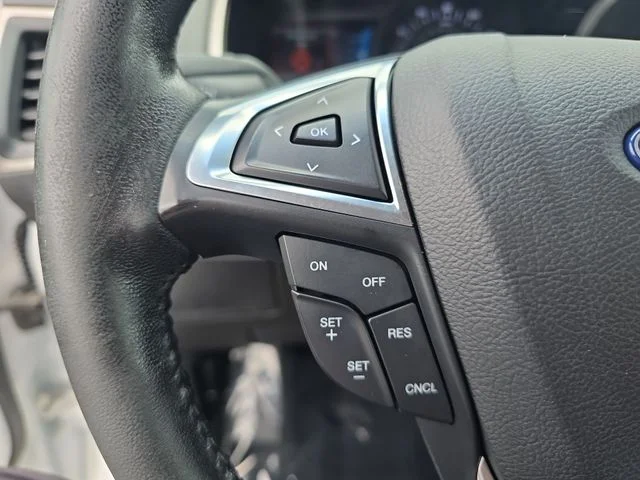 Used 2019 White Ford SEL image 18