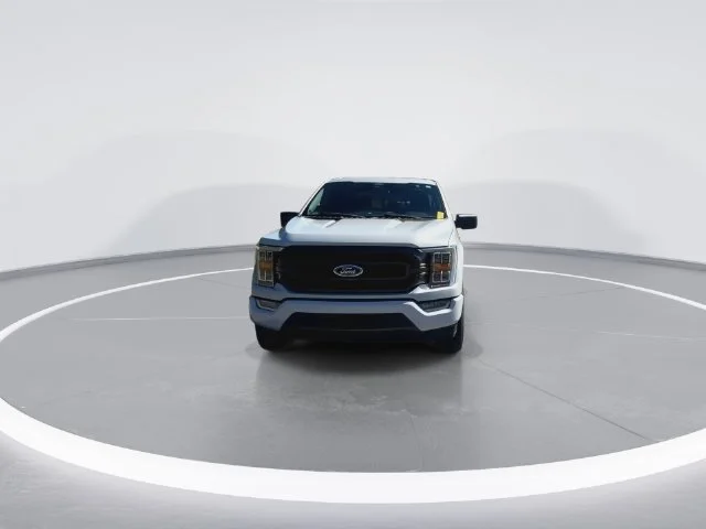 Used 2022 White Ford XLT image 3