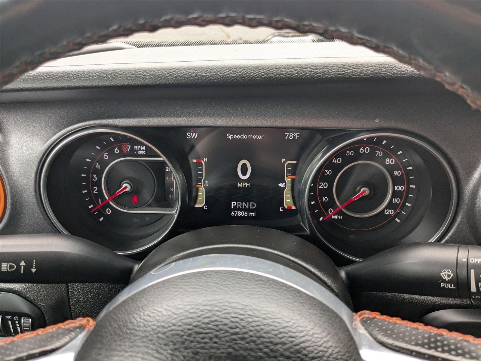 Used 2022 Black Clearcoat Jeep Mojave image 13