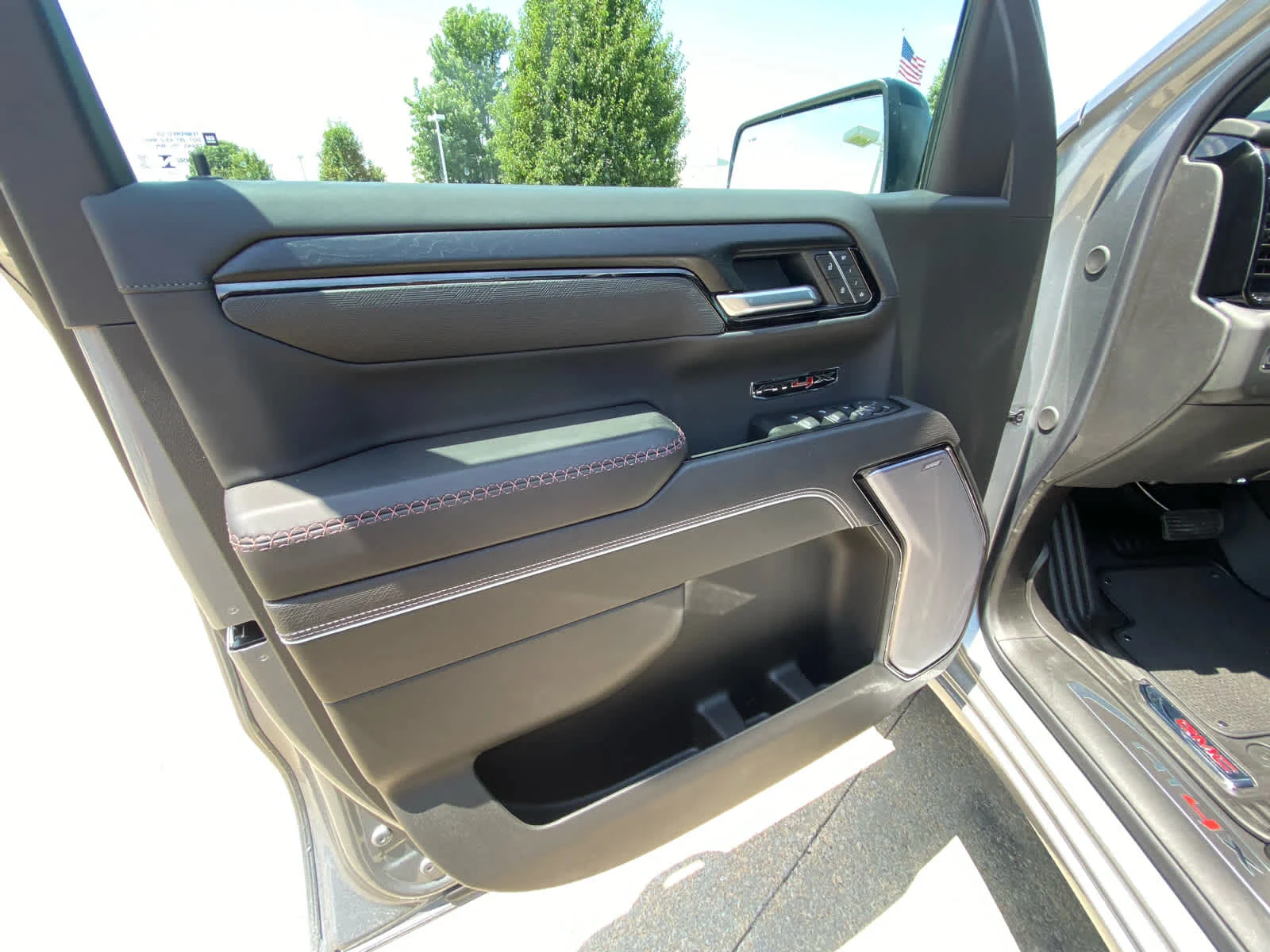 New 2026 Sterling Metallic GMC AT4X image 6