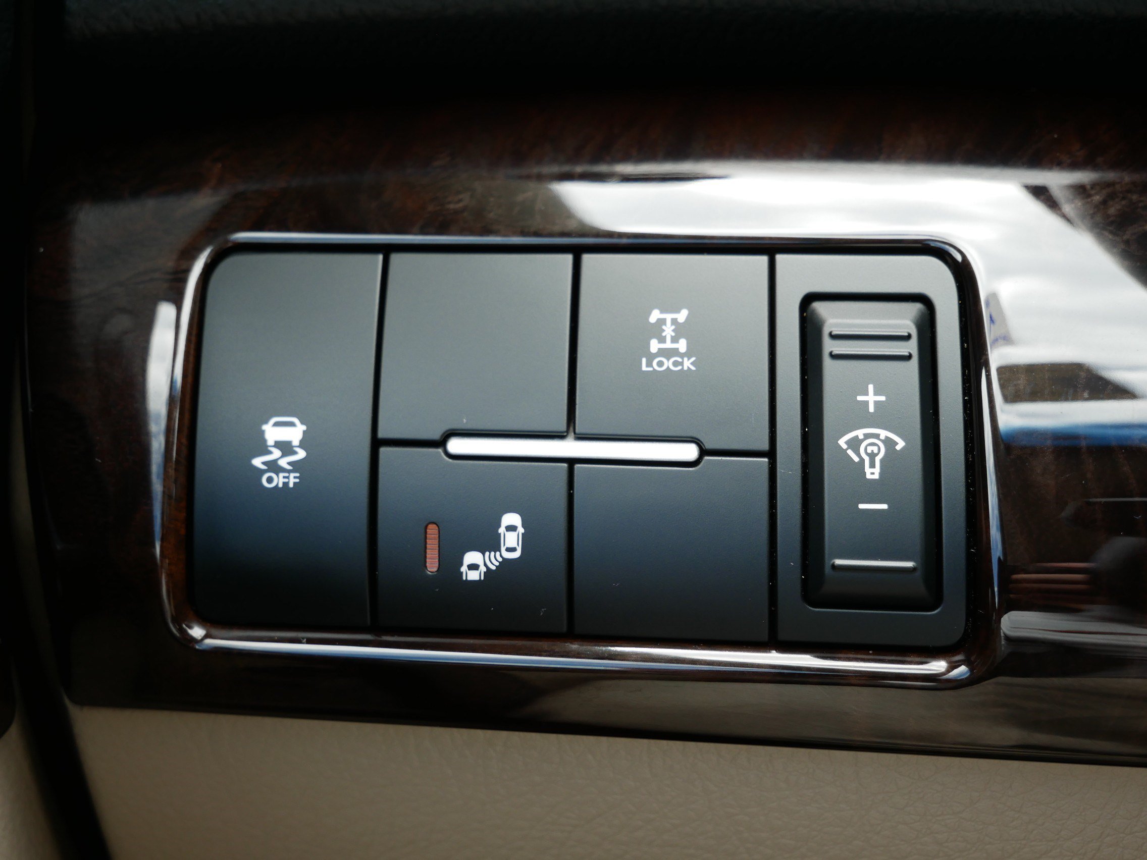 Used 2015 Satin Metal Kia EX image 26