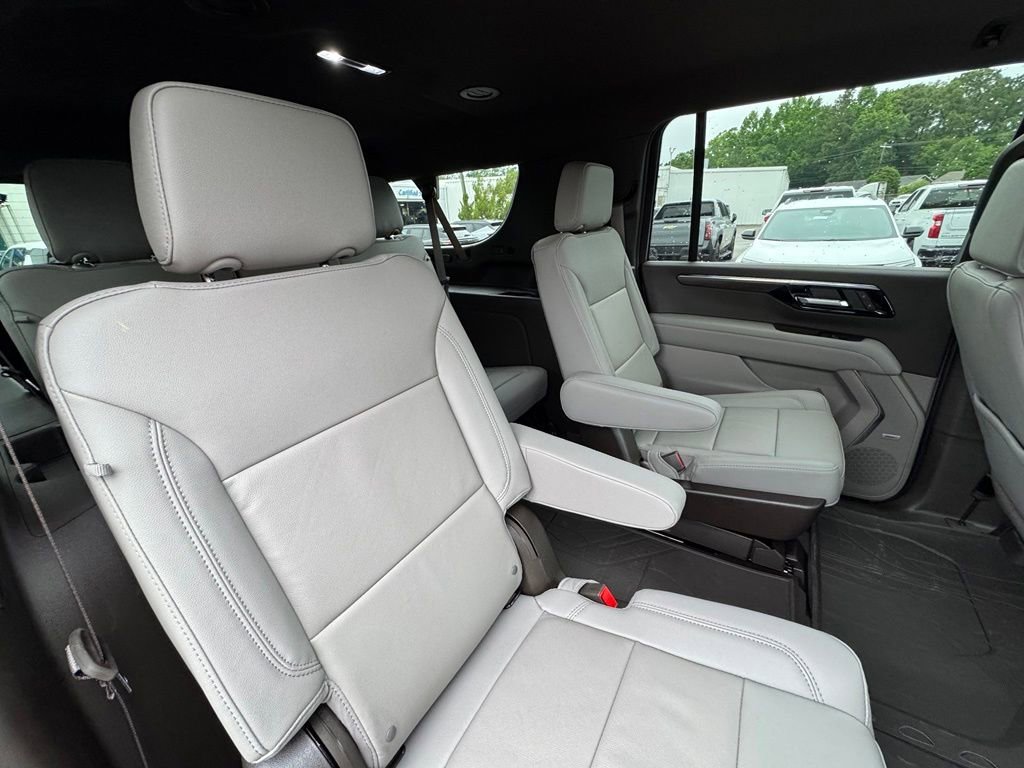 2026 Chevrolet Suburban LT - Photo 25