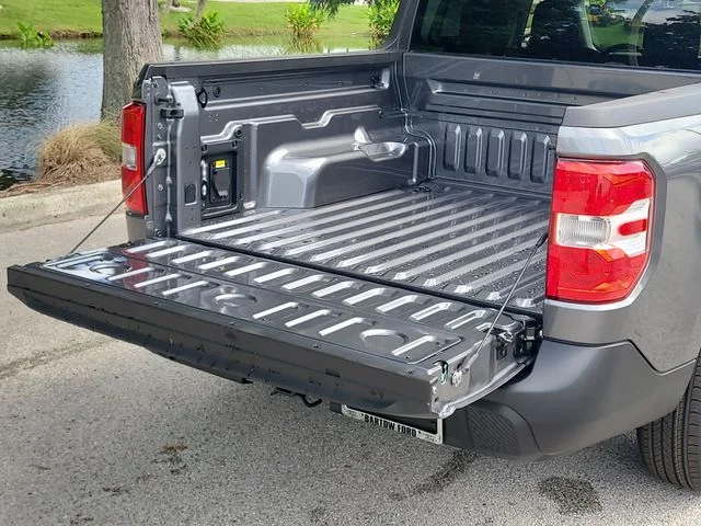 New 2026 Gray Metallic Ford XLT image 9