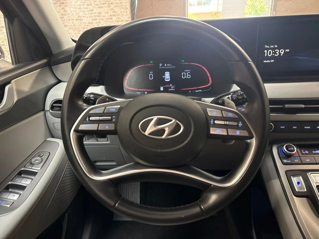 Used 2024 Sierra Burgundy Hyundai SEL image 16